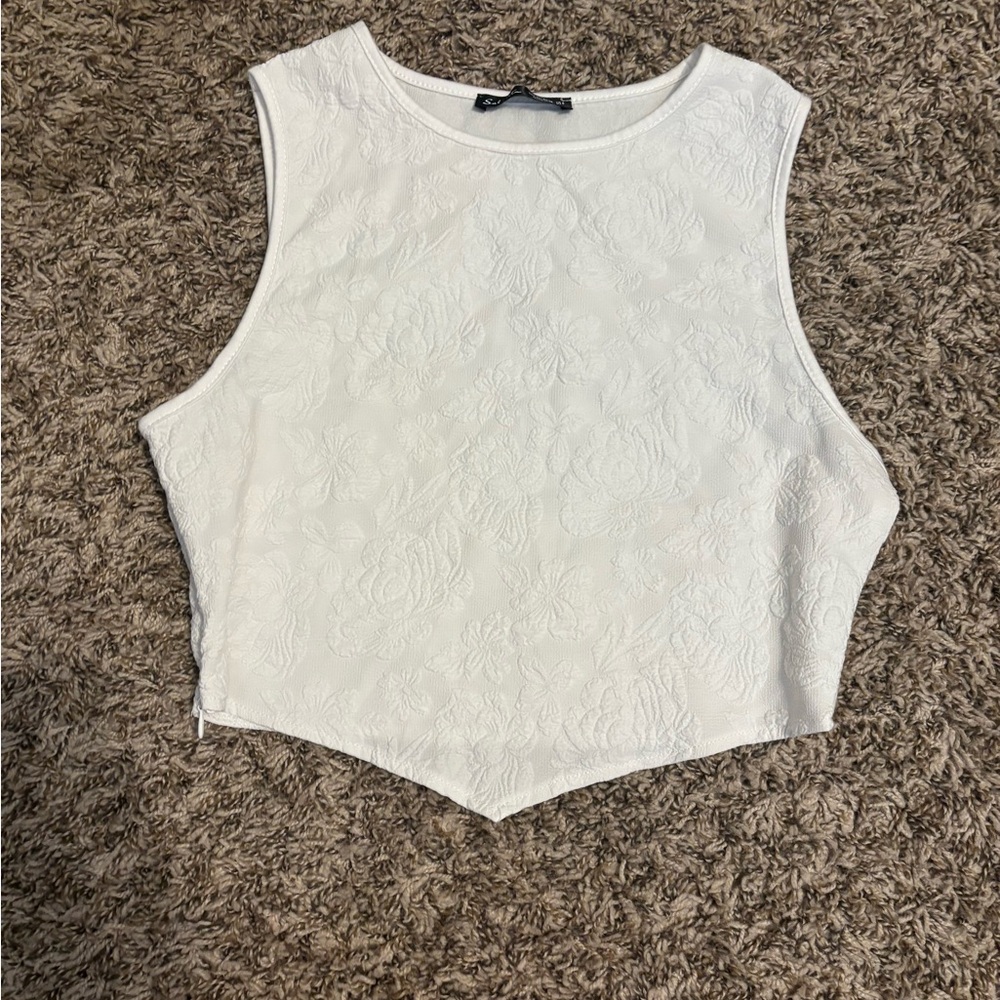 floral detail cropped tank